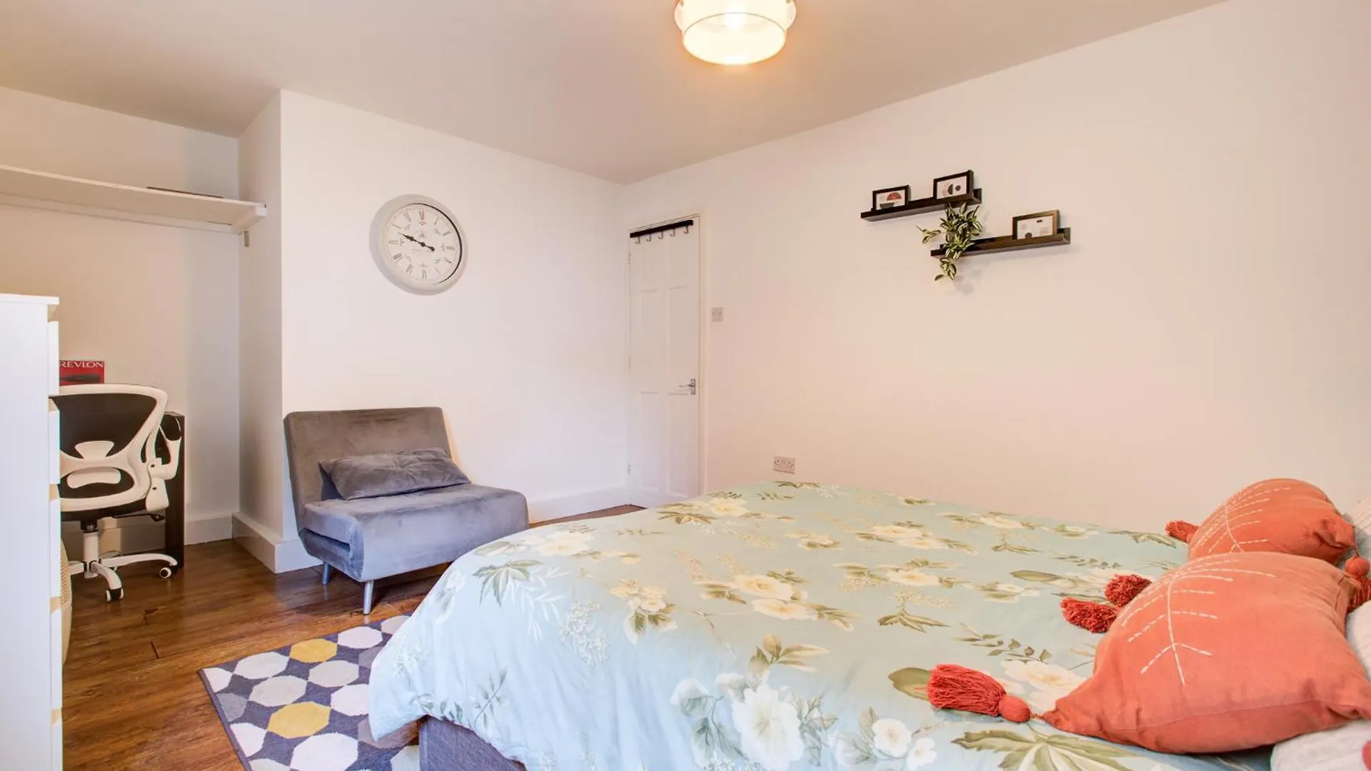 Charming & Cozy Apartment London